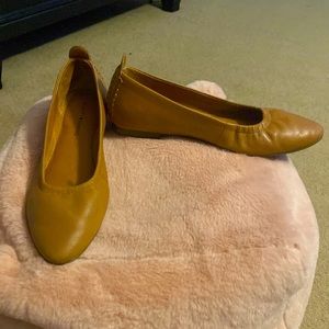 Lucky Brand Comfy Flats